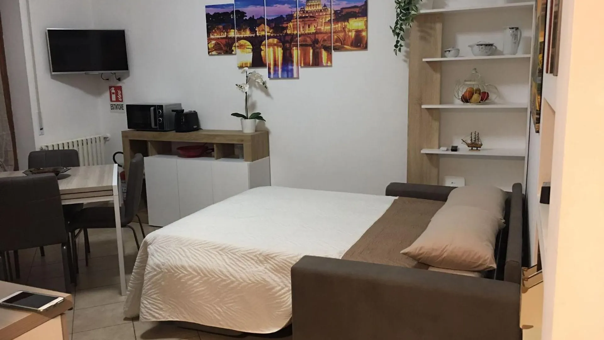 Bell House Rome Apartment