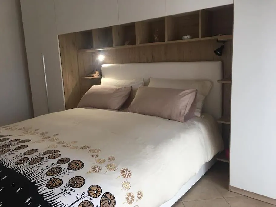Bell House Rome Apartment 0*,  Italy